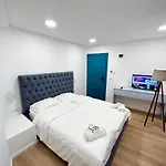 Tirana Inn Hotel 3*