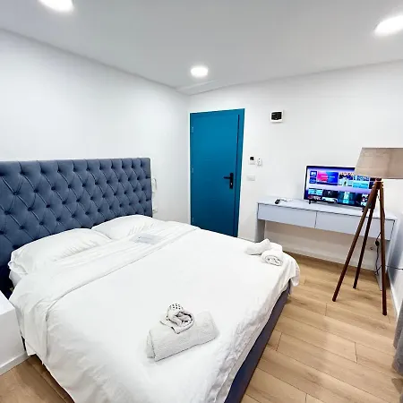 Tirana Inn Hotel Отель