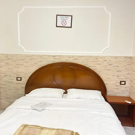 Отель Tirana Inn Hotel Тирана