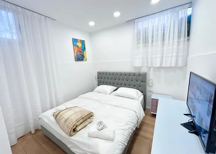 Tirana Inn Hotel Hotel 3*