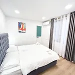 Tirana Inn Hotel 3*