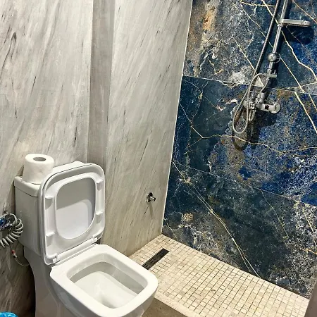 Tirana Inn Hotel 3* تيرانا