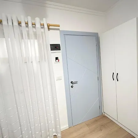 Tirana Inn Hotel فندق