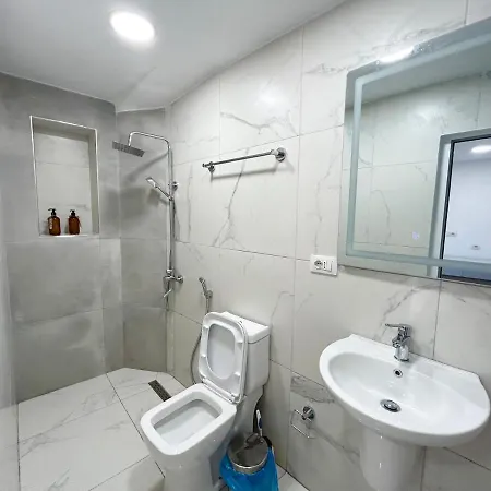 Tirana Inn Hotel 3*