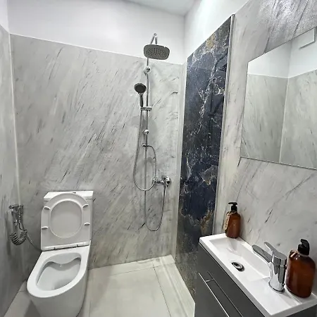 Tirana Inn Hotel 3* Tiran