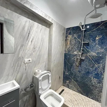 Tirana Inn Hotel Otel 3*