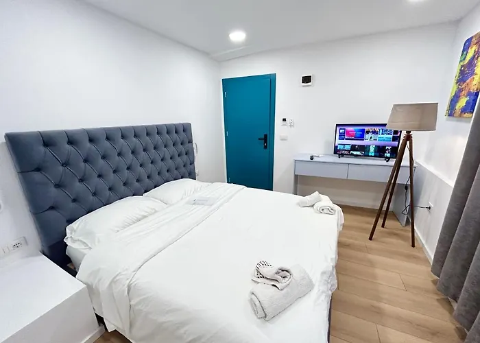 Szálloda Tirana Inn Hotel 3*