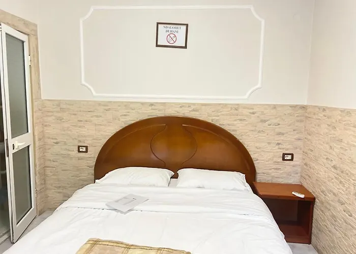 Szálloda Tirana Inn Hotel Tirana